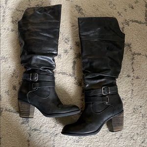 Black chunky heel boots size 7